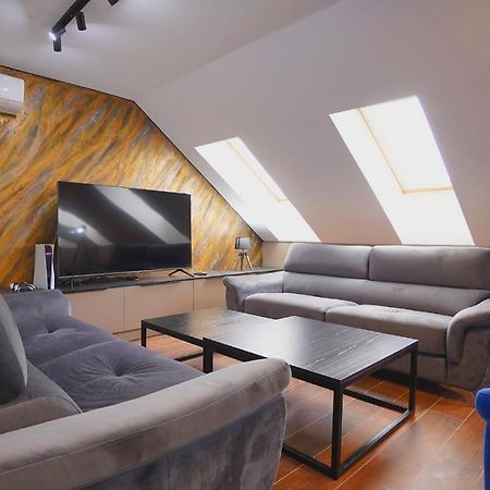 Delux Center Apartments Indija المظهر الخارجي الصورة